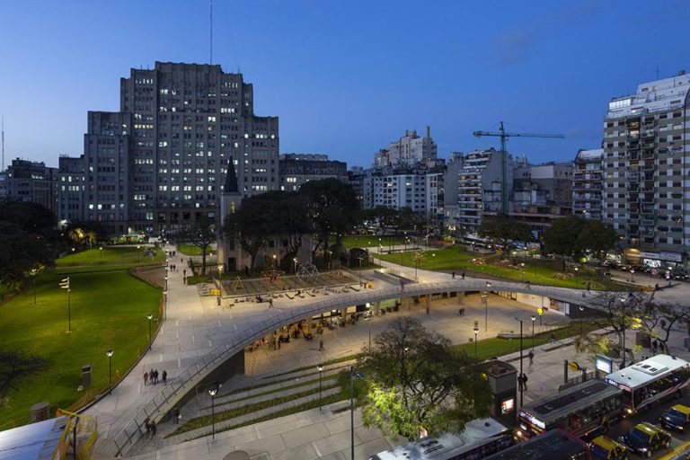 Una Bienal con todas las letras