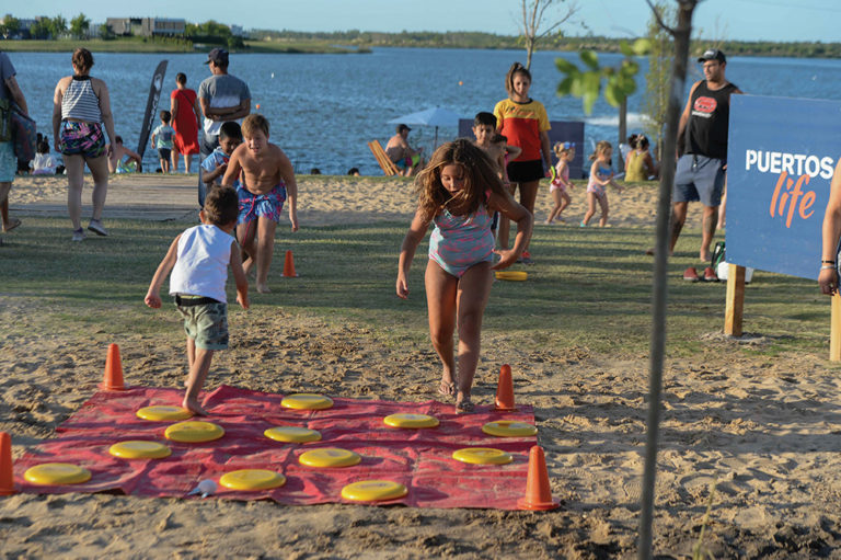 La vida pasa por Puertos