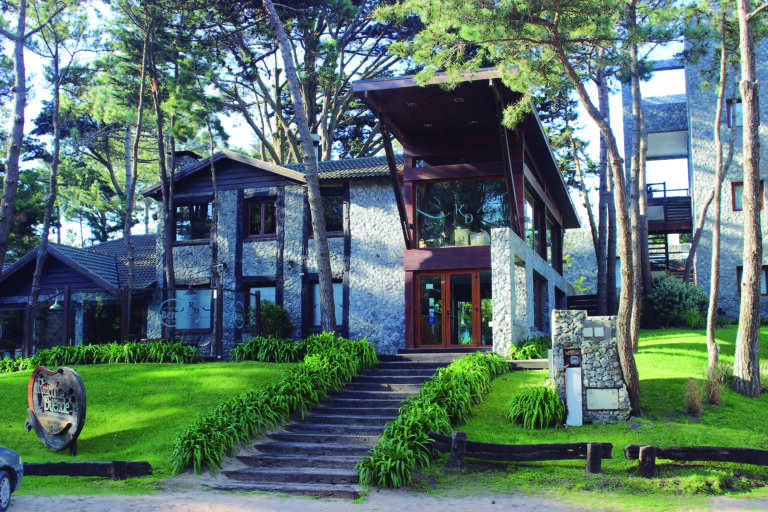Un refugio de lujo en el bosque y la playa